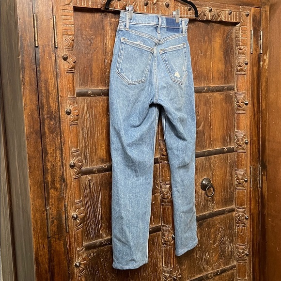A&F Curve Love ’90s Straight Ultra High-Rise Jeans 24/00 Crossover/Angled Waist - Picture 6 of 9